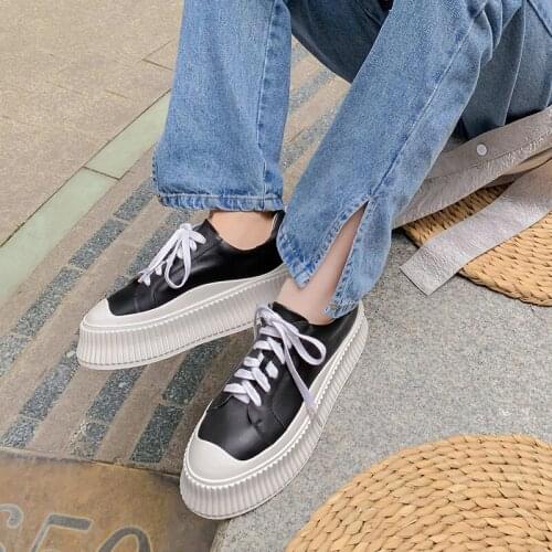 Osunlina 2021 New Woman Flats Round Toe Lace Up 4cm High Heels Platform Real Cow Leather Concise Casual Street Lady Shoes Autumn