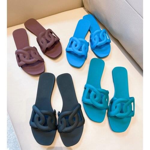 2020 Summer Hot Fashion womens jelly shoes Beach slippers high quality flat jelly slippers EU35-40 size BY807