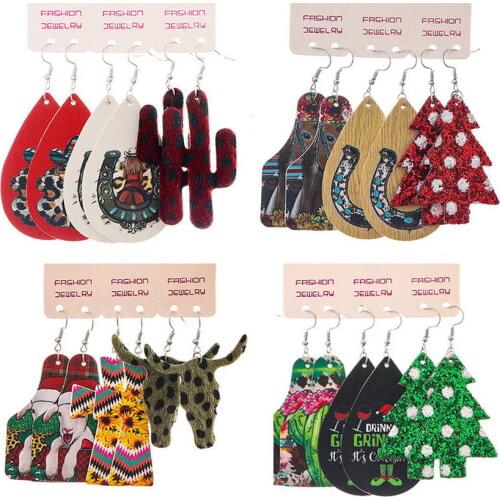 3 Pairs/Set Western Cowgirl Christmas Earrings for Women Fashion Cow Horse Print Cow Ear Tag Cactus Statement Earrings Jewelry