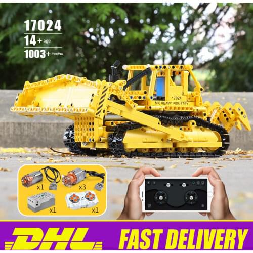 MOULD KING 17024 The MOC-74666 Bulldozer RC Caterpillar D8K Model APP High-Tech Building Blocks Assembly Bricks Toys Kids Gifts