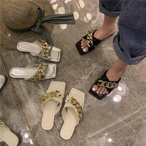 Summer Luxury Golden Chain Flat Slippers 2021 New Fashion Sandals Mules Slippers Beach Shoes