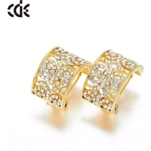 CDE Vintage Gold Hoop Earrings with Micro Crystal Women Party Earrings Jewelry Accessories 2020 New Arrival