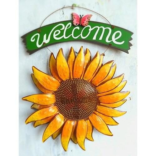 Creative Vintage Iron Metal Crafts Painting Butterfly Sunflower Flower Welcome Sign Door Hanging for Home Pub Club Wall Decor