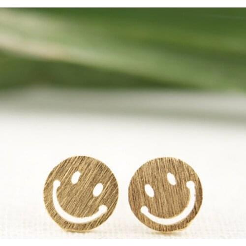 Fashion Smile stud Earrings Cartoon Smiling Face Design