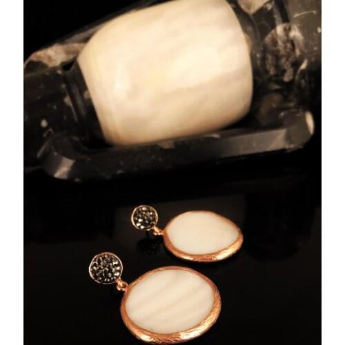 Dr Stone Natural Stone Women 'S Pearl Stone Rose Gold Plated Earrings KRB374