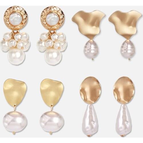 Wholesale JUJIA Luxury Trendy Metal Freshwater Pearls Earring For Women Shell Drop Earrings Statement Bridal Jewelry