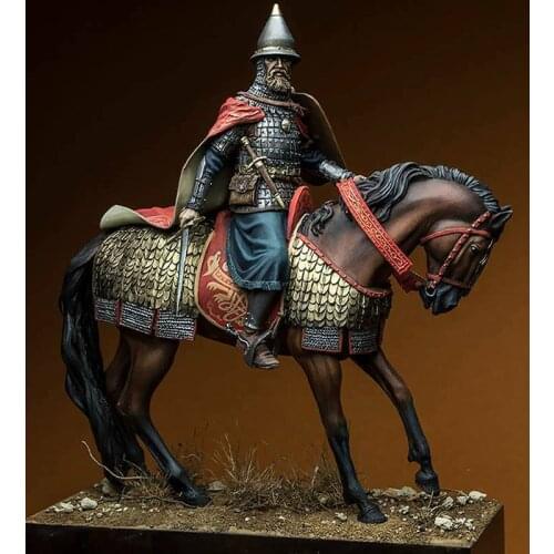 Unassambled 1/24 75MM ancient Dmitry Donskoy （WITH BASE and HORSE ） Resin figure miniature model kits Unpainted