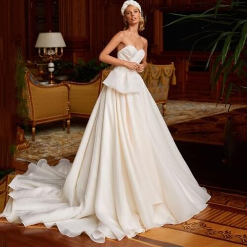 Eightree White Ivory Wedding Dresses 2021 Strapless Backless Sleeveless Appliques Bridal Wedding Princess Ball Gown Custom Size