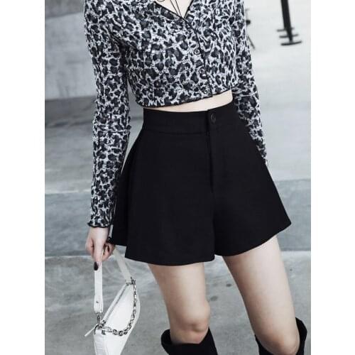 Leixin original black shorts high waist wide leg pants slim casual autumn and winter pants womens suit pants 2021 new