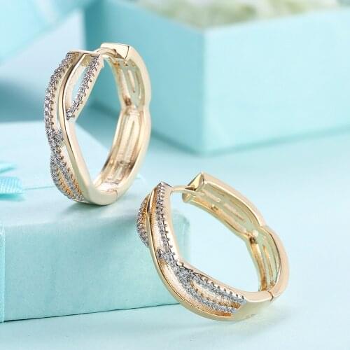 2018 new gold color earrings for women,gold plating hollow heart-shaped earrings,fashion Jewelry casual round hoop earrings