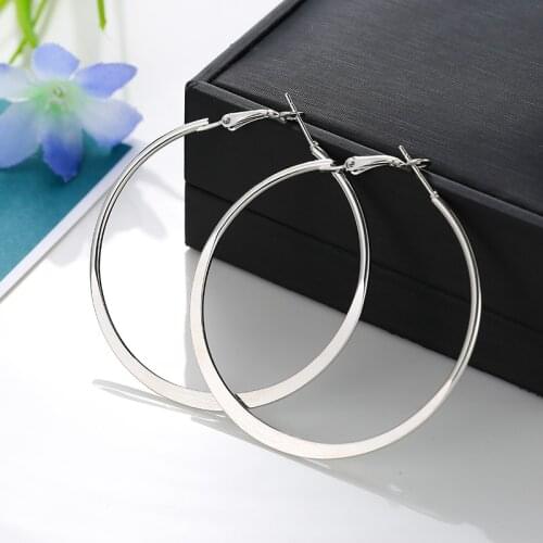 1Pair Fashion Women Girl Trendy Large Hoop Earrings Big Smooth Circle Earrings Brand Loop Earrings Jewelry
