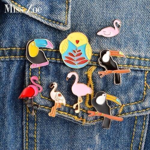 Cartoon Birdie Toucan flamingo swan Enamel pin Brooch Bird Denim Jacket Lapel Pin Coat badge Fashion Jewelry for kids women
