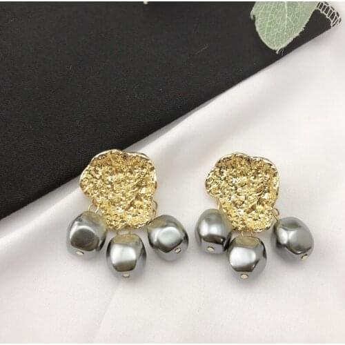 Korea EARRINGS Metal Fashion temperament simple atmosphere popular European and American style retro Hong Kong Style