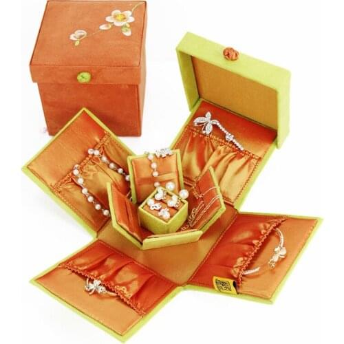 BX001 3 choices 12*12*12cm Embroidered Suede Fabric Jewelry Storage box