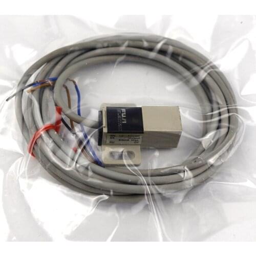 Proximity Switch PE-B4D PE-B4D3 50MA three-wire proximity sensor 2M PE-B4D