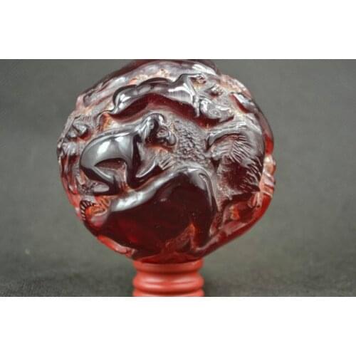 Elaborate Rare old decoration hand-carved artificial amber resin noble 12 zodiac dragon statue and shelf