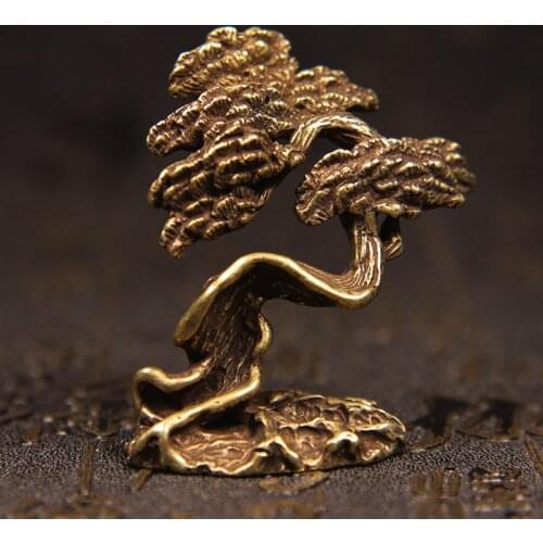 Brass Welcoming Pine Tree Tea Pet Ornaments Creative Copper Handmade Green Pine Hand Playing Crafts Wealthy Mini Desk Decors