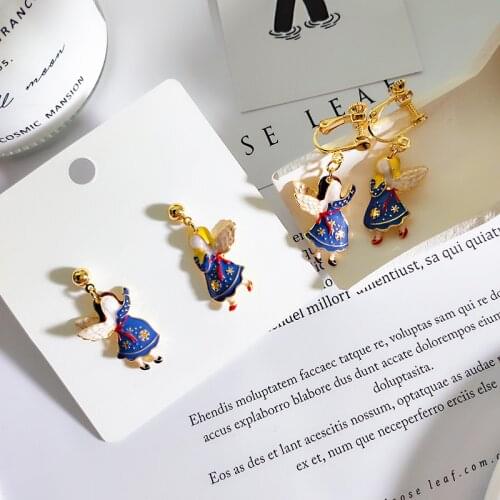2019 Korean New Design Fashion Jewelry Personality Cute Angel Asymmetric Earrings Metal Drops Earless Earrings for women gift