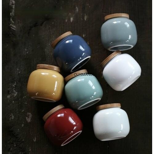 Traditional Chinese Style Brief Ceramic Tea Box Handmade Sealing China Porcelain Tea Storage Container