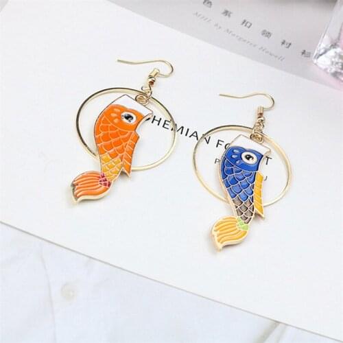 Vihikoty Women's Gold Earrings