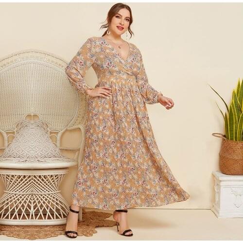 2021 Fashion V Neck Long Sleeve Dress Women Summer Floral Print Pleated Boho Beach Dress Maxi Plus Size Women Clothing