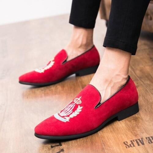 New Brand Style Men Loafers Exquisite Crown Embroidery Business Dress Shoes Elegant Shoes For Man Fashion Casual Mens Flats 45