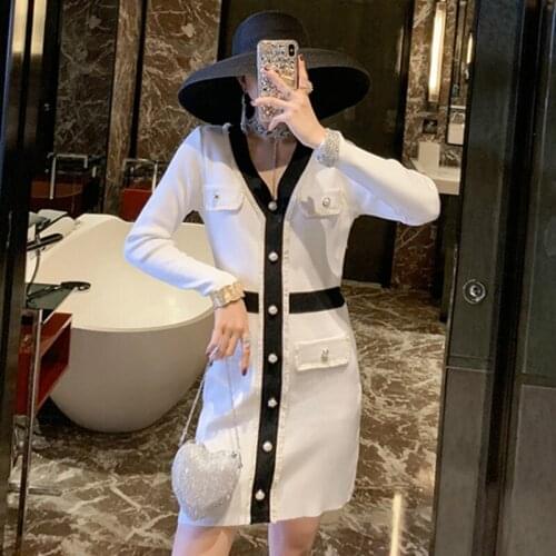 Autumn 2020 New French V-neck And Long Sleeve Knitted Dress Women Slim Waist Pocket Elegant Sweater Dress Fashion Outfit