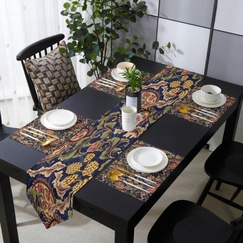 European Retro Pattern Table Runner Table Mats Cover For Home Wedding Banquet Festival Party Catering Hotel Table Decoration