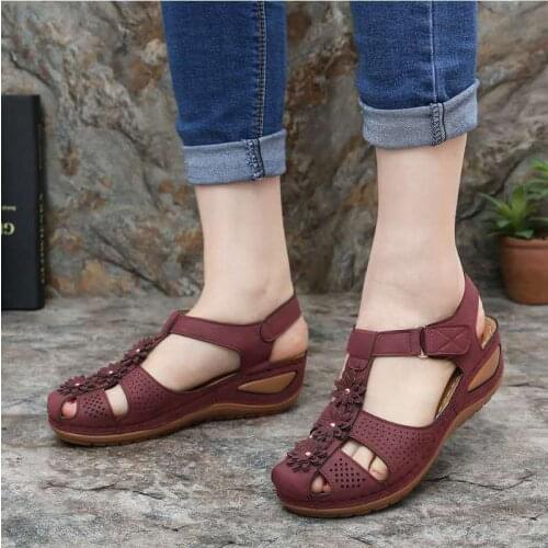 2021 Summer Women Sandals Wedges Shoes Retro Hollow Out Close Toes Sandals Casual Light Cozy Womens Flat Shoes