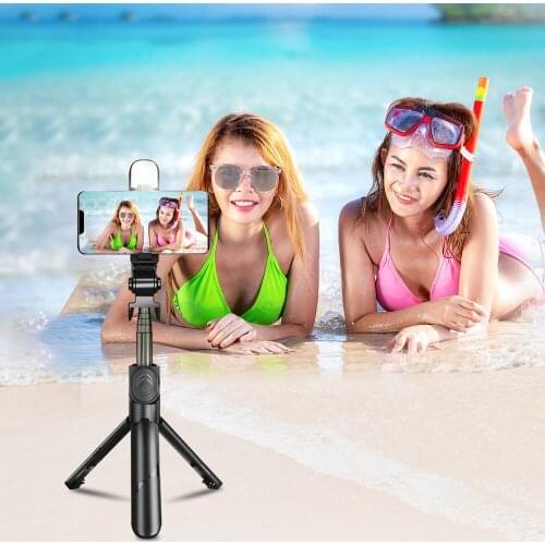 Wireless Bluetooth Selfie Stick With Fill Light Extendable Foldable Tripod Stand live Streaming Phone Holder for IOS Android