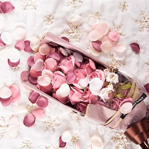 200Pcs/Bag Hand Made 2021 New Rose Petals for Wedding Artificial Silk Flower Marriage Decoration Valentine