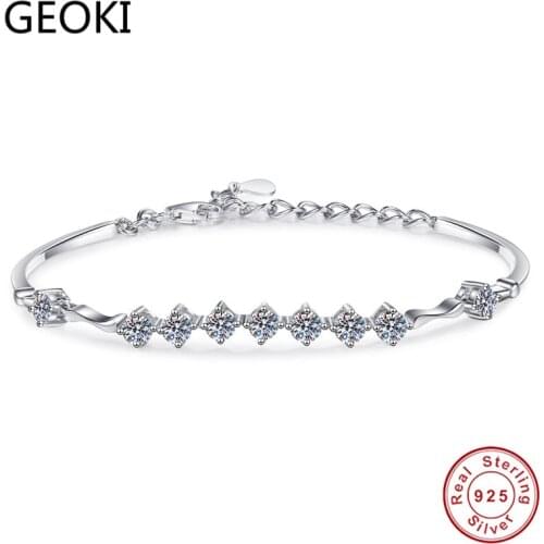 Geoki 925 Sterling Silver Passed Diamond Test Total 1.35CT D Color VVS1 Moissanite Plant Pendant Necklace Luxury PT950 Jewelry