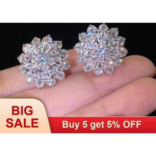 Luxury Female Snowflake Earrings Cute White Stud Earrings Fashion Wedding Bridal Jewelry Double Earrings For Women