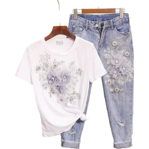Cowboy Suit Female Summer New Bead Embroidery Three-dimensional Flower Short-sleeved T-shirt + Ripped Ankle-length Jeans