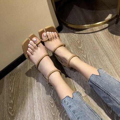 2020 Summer Sandals Women Flip Flops Hoof Heel Sandals Designer Square Toe Band Ladies Gladiator Sandal Shoes Zapatos Mujer