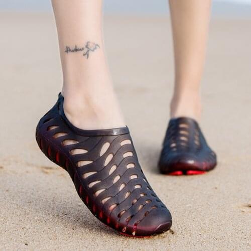 DUKLUCAK Women's Clogs