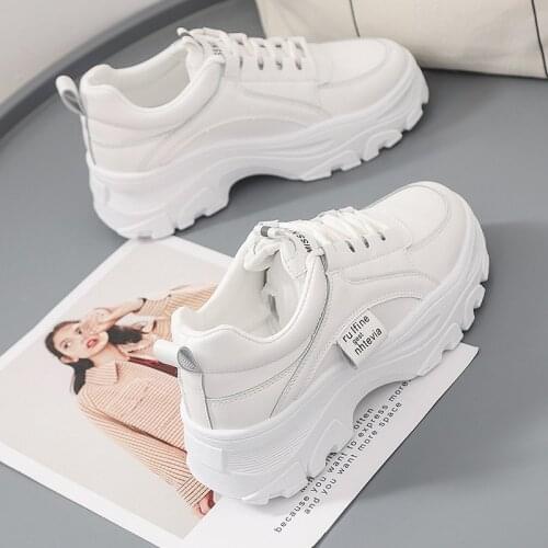 2021 New Shoes Womens Sports Shoes Womens Casual Thick-soled Elevator Shoes Synthetic Women White Shoes Breathable Mesh Shoes