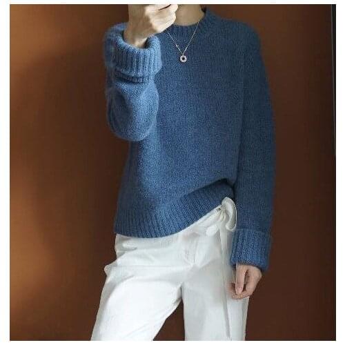 Autumn and winter new round neck cashmere sweater womens thickened Pullover Sweater loose lazy wind large knitted bottomed