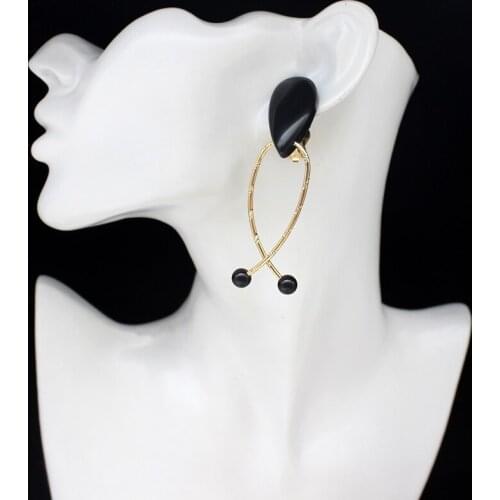 Fashion Classic Style Black Resin Metal bent Earrings Statement Ear Jewelry For Women Ladies Earrings Party Accessories