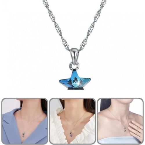 Women Shiny Star Pendant Faux Crystal Necklace Lightweight Women Necklace Star Pendant for Prom
