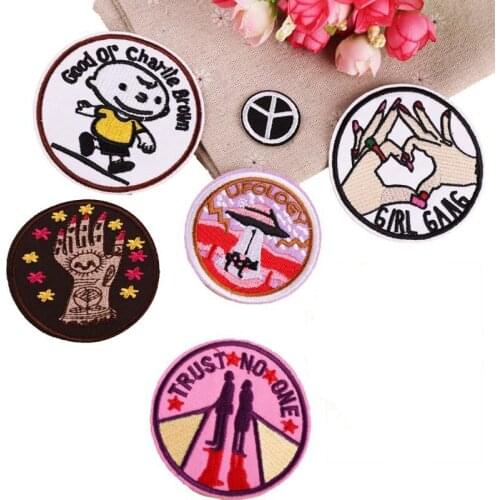 PGY Cartoon characters charlle brawn Patches Embroidered Iron Patch For Clothes Jeans Jacket Sticker Badge Animal Patches Decor