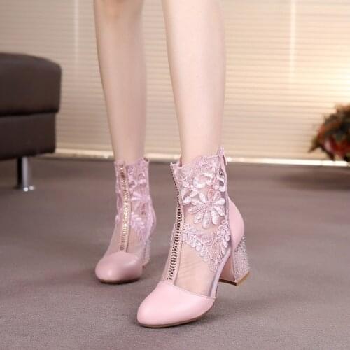 2019 spring and summer fashion lace sweet sandals cute mesh sandals thick with high heel baotou sweet sandals z0056