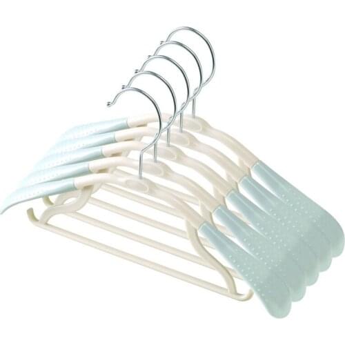 Pink - 5pcs/lot Plastic Windproof Hanger Creative Hanger Organizer Fixed Holder Buckle Household Anti - Slip Clothes Hanger