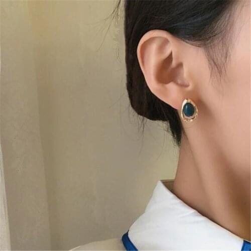 Simple Temperament Ladies Water Drop-Shaped Earrings Wedding Womens Stud Earrings Retro Irregular Jewelry Gifts