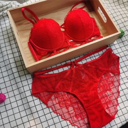 Wriufred Sexy embroidered gathered underwear underwire upper support bra set tie-shaped cup women push up lingerie panty set