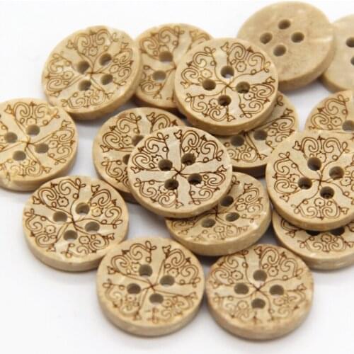 Small Flower Carved Wooden Sewing Buttons Natural Eco-friendly For Scrapbooking Coat Garment Decorative Accessories Wholesale