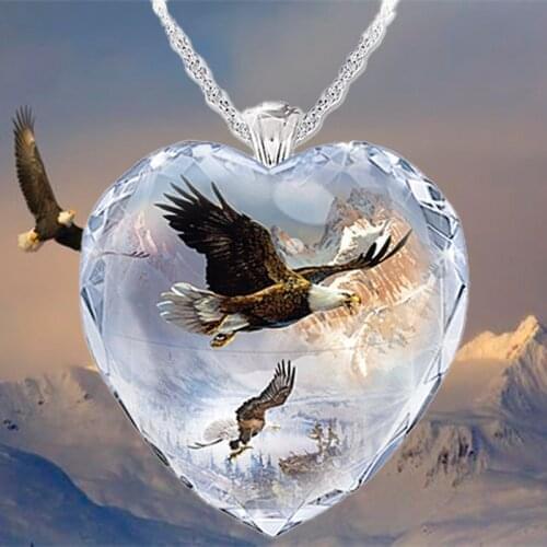 Creative Eagle Pattern Womens Necklace Fashion Elegant Handmade Heart Shaped Woman Party Wedding Jewelry Accessories