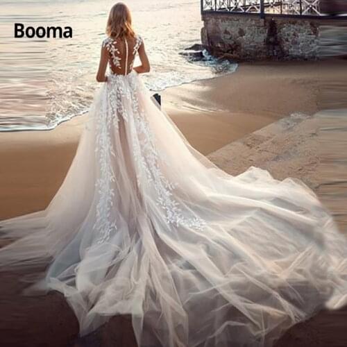 Booma Beach Boho Wedding Dresses 2019 Lace Appliques Princess Bridal Dresses Back Illusion Wedding Party Gown Long Train