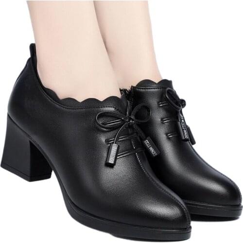 2021 Womens Leather Shoes New Deep-mouth Single Shoes Soft Sole Thick Heel Womens Shoes Bowknot Ladies Mid-heel Shoes