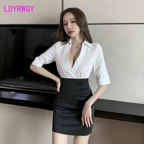LDYRWQY 2021 new sexy deep v low-cut stitching dress black and white contrast color bag hip night scene